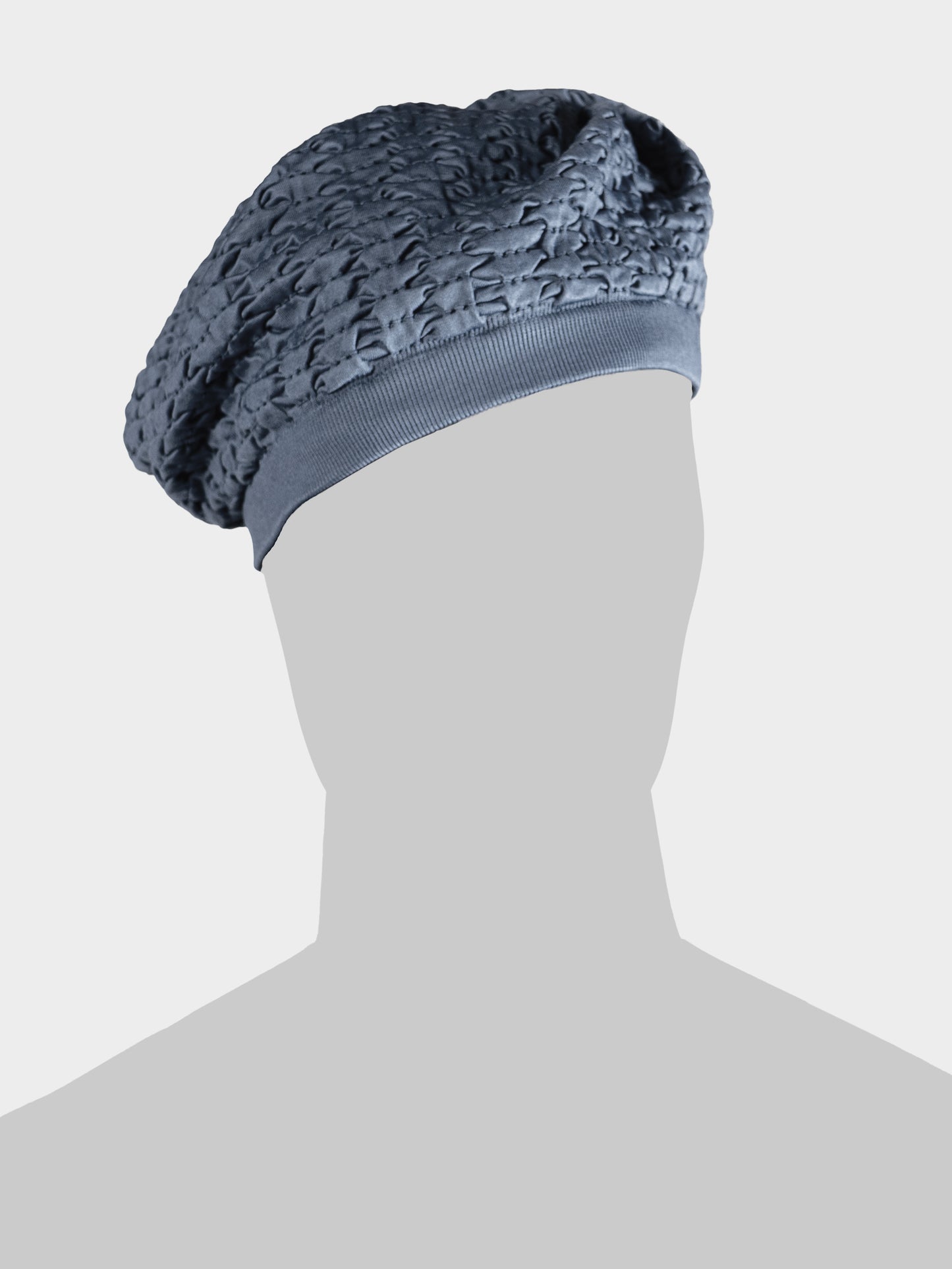 Scaldacollo LOGYKO colore grigio scuro usato come cuffia
